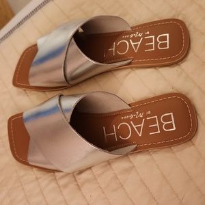 Silver sandals by Matisse